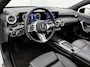 Mercedes-Benz A-klasse 250e Luxury line | Night pakket | Panorama schuifdak | parkeer pakket en achtercamera | Inclusief 24 maanden Mercedes-Benz Certified garantie voor Europa.