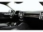 Volvo XC40 T4 Ultimate Dark Recharge Plug-In Hybrid 2WD | Trekhaak | Panoramadak | BLIS | Apple Carplay - Androud Auto | Memory | Stoel + Stuurverwarming | Harman en Kardon | PDC V+A en Camera