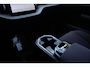 Volvo EX30 P5 Long Range Ultra Europa 69 kWh 45th Anniversary Edition | 5 jaar garantie - (2 jaar extra fabrieksgarantie) | Zwarte Interieur Bekleding | 20 inch lichtmetalen velgen | Getint glas achter | Verwarmde voorstoelen en stuurwiel | Panoramadak | 360 Graden Camera | Premium Audio By Harman Kardon | Draadloze telefoonlader | Pilot Assist | Parkeerassistent |
