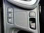 Toyota Yaris 1.5 Hybrid Dynamic 1e eigenaar dealer onderhouden incl: AppleCarplay/AndroidAuto, LM velgen, Parkeerhulpcamera, Metallic lak, Cruise control, Climate control
