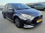 Toyota Yaris 1.5 Hybrid Dynamic 1e eigenaar dealer onderhouden incl: AppleCarplay/AndroidAuto, LM velgen, Parkeerhulpcamera, Metallic lak, Cruise control, Climate control