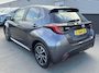 Toyota Yaris 1.5 Hybrid Dynamic 1e eigenaar dealer onderhouden incl: AppleCarplay/AndroidAuto, LM velgen, Parkeerhulpcamera, Metallic lak, Cruise control, Climate control