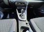 Toyota Yaris 1.5 Hybrid Dynamic 1e eigenaar dealer onderhouden incl: AppleCarplay/AndroidAuto, LM velgen, Parkeerhulpcamera, Metallic lak, Cruise control, Climate control