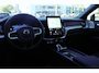 Volvo XC60 2.0 T8 Plug-in hybrid AWD Ultra Dark Exec. Ed. Nieuwe Auto | Bowers & Wilkins | Head-up Display | Luchtvering | Gelaagde Zijruiten | Panoramisch Schuif-/Kanteldak | Visual Park Assist incl. 360° Camera | Nappa Lederen Bekleding | Stoelventilatie Voorin | Stuurverwarming | Stoelverwarming Voor en Achter | Massagefunctie Voorin | 21-Inch Lichtmetalen Velgen | Adaptieve Cruise Control | Pilot Assist | BLIS | Elektrische Achterklep | Elektrisch Verstelbare Voorstoelen Met Memory | Getint Glas | Charcoal Hemelbekleding |
