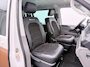 Volkswagen Transporter 2.0 TDI L2H1 32 DC Bulli Automaat - Navigatie - Trekhaak- Camera - 2x schuifdeur - LED - Sidebars - Elektrisch bedienbare achterklep - Stoelverwarming