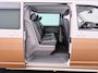 Volkswagen Transporter 2.0 TDI L2H1 32 DC Bulli Automaat - Navigatie - Trekhaak- Camera - 2x schuifdeur - LED - Sidebars - Elektrisch bedienbare achterklep - Stoelverwarming