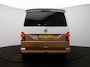 Volkswagen Transporter 2.0 TDI L2H1 32 DC Bulli Automaat - Navigatie - Trekhaak- Camera - 2x schuifdeur - LED - Sidebars - Elektrisch bedienbare achterklep - Stoelverwarming