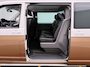 Volkswagen Transporter 2.0 TDI L2H1 32 DC Bulli Automaat - Navigatie - Trekhaak- Camera - 2x schuifdeur - LED - Sidebars - Elektrisch bedienbare achterklep - Stoelverwarming