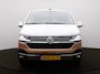 Volkswagen Transporter 2.0 TDI L2H1 32 DC Bulli Automaat - Navigatie - Trekhaak- Camera - 2x schuifdeur - LED - Sidebars - Elektrisch bedienbare achterklep - Stoelverwarming