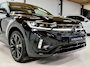 Volkswagen T-Roc 1.5 TSI R-Line | Pano | IQ Matrix | Black Style | 19" | Stuurverwarming | Camera | Sfeer | Travel Assist | ACC | Leder dash | Elektrische achterklep