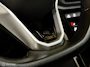 Volkswagen T-Roc 1.5 TSI R-Line | Pano | IQ Matrix | Black Style | 19" | Stuurverwarming | Camera | Sfeer | Travel Assist | ACC | Leder dash | Elektrische achterklep