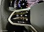 Volkswagen T-Roc 1.5 TSI R-Line | Pano | IQ Matrix | Black Style | 19" | Stuurverwarming | Camera | Sfeer | Travel Assist | ACC | Leder dash | Elektrische achterklep