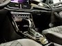 Volkswagen T-Roc 1.5 TSI R-Line | Pano | IQ Matrix | Black Style | 19" | Stuurverwarming | Camera | Sfeer | Travel Assist | ACC | Leder dash | Elektrische achterklep