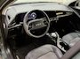 Kia Niro EV DynamicLine 64.8 kWh SOH 100% Airco ECC | Adaptive Cruise | Keyless | Camera | Half leer | DAB | Apple Carplay Android Auto | Isofix | NAP |