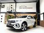 Volkswagen T-Roc 1.5 TSI R-Line/ Camera/ Massage/ IQ LED/ 18''LMV/ CarPlay