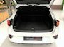Volkswagen T-Roc 1.5 TSI R-Line/ Camera/ Massage/ IQ LED/ 18''LMV/ CarPlay