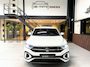 Volkswagen T-Roc 1.5 TSI R-Line/ Camera/ Massage/ IQ LED/ 18''LMV/ CarPlay