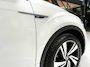Volkswagen T-Roc 1.5 TSI R-Line/ Camera/ Massage/ IQ LED/ 18''LMV/ CarPlay