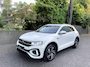 Volkswagen T-Roc 1.5 TSI R-Line/ Camera/ Massage/ IQ LED/ 18''LMV/ CarPlay