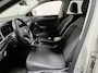 Volkswagen T-Roc 1.0 TSI Style / PARK. SENSOREN/ IQ. LIGHT/ BLACK STYLE/ LANE ASSIST/ DIGITAL DASHBOARD/ STOELVERWARM./ ADAPT. CRUISE/ APP CONNECT/ CLIMA/ DAB