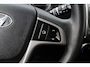 Hyundai i20 1.2i i-Drive/ APK 10-2027!/ 5-Drs/ Airco/ C.V. Afstand/ Elek. pakket/ Isofix/ Armsteun/ AUX & USB/ Multi. Stuur/ LED Dagrijverl./ Mistl.