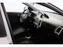 Hyundai i20 1.2i i-Drive/ APK 10-2027!/ 5-Drs/ Airco/ C.V. Afstand/ Elek. pakket/ Isofix/ Armsteun/ AUX & USB/ Multi. Stuur/ LED Dagrijverl./ Mistl.