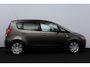 Mitsubishi Colt 1.3 Edition Two/ APK 11-2027!/ HISTORIE!/ Airco/ Cruise/ Elek. pakket/ Bluetooht/ Isofix/ 16'' LMV/ Radio-AUX & USB/ Multi. LEDER. Stuur/ Mistl./ Extra getint glas.