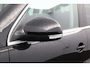 Volkswagen Tiguan 1.4 TSI Sport&Style/ HISTORIE!/ Ketting verv!/ Trekhaak/ 17'' LMV/ Bi-Xenon/ Lane-Assist./ Panorama-Dak/ Alcantara/ PDC V+A/ Extra getint glas/ Bluetooth/ Multi. LEDER. Stuur/ Mistl./ LED Dagrijverl.