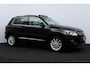 Volkswagen Tiguan 1.4 TSI Sport&Style/ HISTORIE!/ Ketting verv!/ Trekhaak/ 17'' LMV/ Bi-Xenon/ Lane-Assist./ Panorama-Dak/ Alcantara/ PDC V+A/ Extra getint glas/ Bluetooth/ Multi. LEDER. Stuur/ Mistl./ LED Dagrijverl.