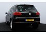 Volkswagen Tiguan 1.4 TSI Sport&Style/ HISTORIE!/ Ketting verv!/ Trekhaak/ 17'' LMV/ Bi-Xenon/ Lane-Assist./ Panorama-Dak/ Alcantara/ PDC V+A/ Extra getint glas/ Bluetooth/ Multi. LEDER. Stuur/ Mistl./ LED Dagrijverl.
