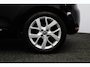 Renault Clio 0.9 TCe Limited/ Keyless/ Navi/ Apple + Android/ DAB+/ Airco/ Cruise/ Elek. pakket/ Isofix/ Bluetooth/ Armsteun/ Multi. LEDER. Stuur/ Mistl./ PDC/ Extra getint glas.