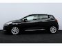 Renault Clio 0.9 TCe Limited/ Keyless/ Navi/ Apple + Android/ DAB+/ Airco/ Cruise/ Elek. pakket/ Isofix/ Bluetooth/ Armsteun/ Multi. LEDER. Stuur/ Mistl./ PDC/ Extra getint glas.