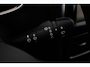 Renault Clio 0.9 TCe Limited/ Keyless/ Navi/ Apple + Android/ DAB+/ Airco/ Cruise/ Elek. pakket/ Isofix/ Bluetooth/ Armsteun/ Multi. LEDER. Stuur/ Mistl./ PDC/ Extra getint glas.