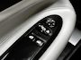 Citroën DS3 1.6 THP Sport Chic/ Bi-Tone/ 17'' LMV/ Zwarte-Hemel/ LEDER/ Navi/ Clima/ Cruise/ Elek. pakket/ Isofix/ Bluetooth/ LEDER. Stuur/ Mistl./ PDC/ Chroom/ Extra getint glas.