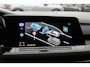 Volkswagen Golf 2.0 TSI R 4Motion / Panoramadak / Camera / Sportuitlaat / 19'' / Matrix LED / Keyless / CarPlay / Stoelverwarming / Dodehoek / DAB / ACC