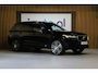 Volvo XC90 2.0 T8 Twin Engine AWD R-Design Intro Edition SOH 96,54%/Bowers & Wilkins/Pano/22"/Massage/360Camera/HUD/ACC/Keyless/Trekhaak wegkl.