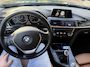 BMW 3-Serie 318i Luxury | Leder | 18” LMV | Navi | Cruise | 140 PK | Luxe & Sportief! ?✨