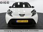 Toyota Aygo X 1.0 BLACK & WHITE EDITION GARANTIE TOT 10-2034 CRUISE CONTROL . AIRCO . SLECHTS 14.000 KM! .