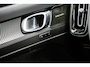 Volvo EX40 Volvo EX40 Single Motor Extended Range Ultra Black Edition Europa | Harman Kardon audio | 20" | Schuif-/kanteldak | Getint Glas | Elektrische stoelverstelling | Nubuck bekleding | Adaptive Cruise Control | Dodehoekdetectie |