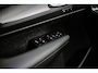 Volvo EX40 Volvo EX40 Single Motor Extended Range Ultra Black Edition Europa | Harman Kardon audio | 20" | Schuif-/kanteldak | Getint Glas | Elektrische stoelverstelling | Nubuck bekleding | Adaptive Cruise Control | Dodehoekdetectie |