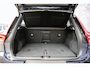Volvo EX40 Volvo EX40 Single Motor Extended Range Ultra Black Edition Europa | Harman Kardon audio | 20" | Schuif-/kanteldak | Getint Glas | Elektrische stoelverstelling | Nubuck bekleding | Adaptive Cruise Control | Dodehoekdetectie |