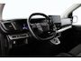 Toyota ProAce Worker 2.0 D-4D L1 Professional | Trekhaak | Dodehoek detectie | Stoel-/stuurverwarming | Dubbele schuifdeur | Navigatie | Apple Carplay / Android Auto | Keyless | Parkeersensoren voor/achter | Camera | LED koplampen | 17 inch | 3-zits | Betonplex | Triplex beplating