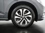 Volkswagen Touran 1.5 TSI Active DSG | 7 Persoons | Stoelverwarming | Zondag Open!