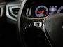 Volkswagen Polo 1.0 TSI Highline | Schuifdak | Navigatie | 17" Pamplona | Stoelverwarming | Zondag Open!