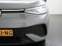 Volkswagen ID.5 Pro 77 kWh | SOH 95% | Panoramadak | Trekhaak | Area View | Zondag Open!