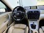 BMW X3 2.0i Executive Anniversary 4X4 6-Bak 150 PK. Mooie auto maar motor gaat in noodloop af en toe !!! Export of de slimme sleutellaar !!