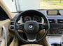 BMW X3 2.0i Executive Anniversary 4X4 6-Bak 150 PK. Mooie auto maar motor gaat in noodloop af en toe !!! Export of de slimme sleutellaar !!
