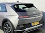 Hyundai Ioniq 5 Style 73kWh / Dealer onderhouden / Accu SoH 100 % / Fabrieksgarantie tot 05-2027 / WLTP 481 km stad 686 km / CCS snel laden / warmtepomp / 1.600 kg trekgewicht / Stuur- en stoelverwarming / Elektr. stoel / 19" LM wielen /