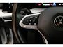 Volkswagen Golf 1.5 eTSI 150pk DSG Life Panoramadak Navigatie Stoelverwarming Adaptive Cruise