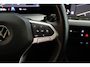 Volkswagen Golf 1.5 eTSI 150pk DSG Life Panoramadak Navigatie Stoelverwarming Adaptive Cruise